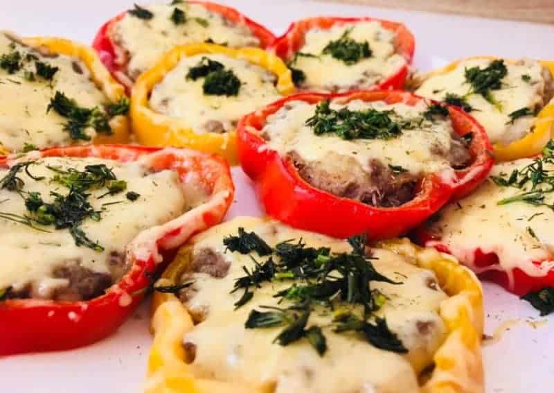 Фаршированные перцы со сливочной начинкой. Запечённые овощи с насыщенным вкусом