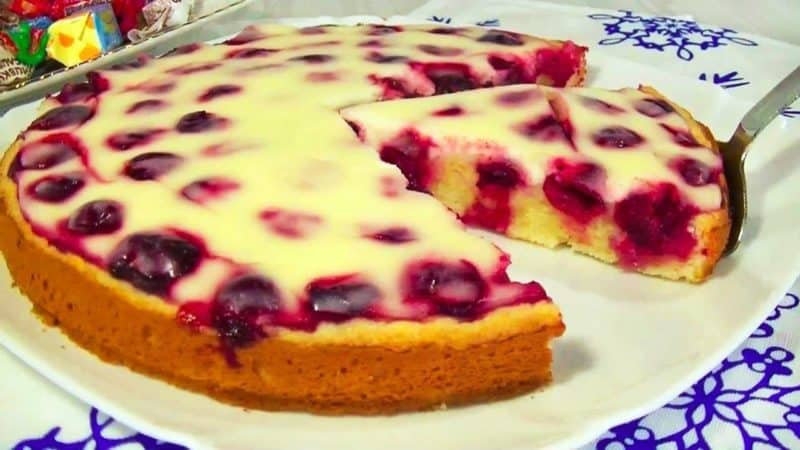 Пирог с черешней и нежнейшей заливкой. Ароматная выпечка к чаю 5 Пирог с черешней и нежнейшей заливкой. Ароматная выпечка к чаю