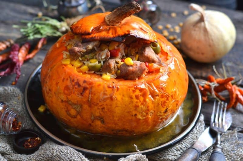 Фаршированная мясом и шампиньонами тыква. Сезонное вкусное и яркое блюдо 4 Фаршированная мясом и шампиньонами тыква